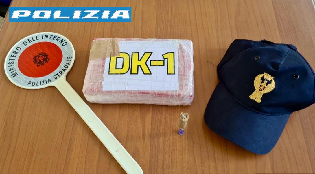 Brindisi: Oltre un kg di cocaina sequestrata dalla Polizia di Stato. Un arresto.